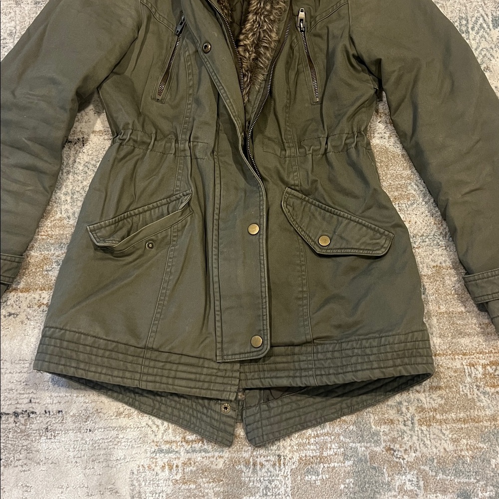 ‼️ Olive Jacket with Faux Fur Trim ‼️ - Picture 4 of 6